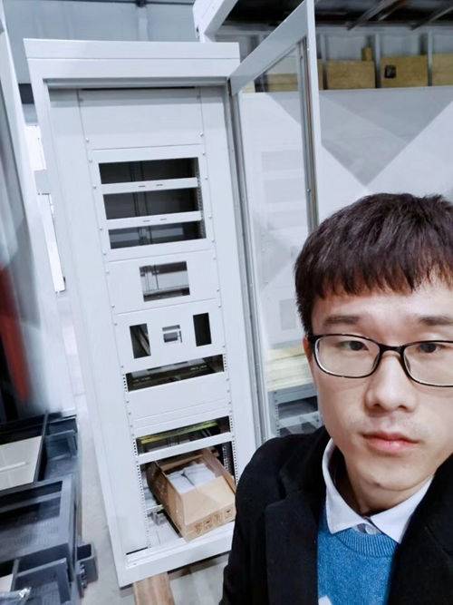 邁世智輔團隊技術(shù)工程師王工在現(xiàn)場進(jìn)行技術(shù)指導(dǎo)